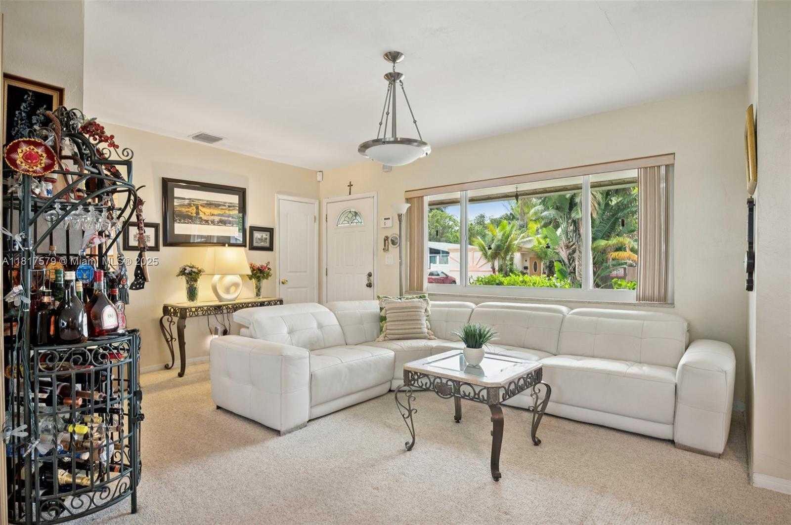 Small Image of 1231 NORTH 15TH CT, Hollywood Number 4