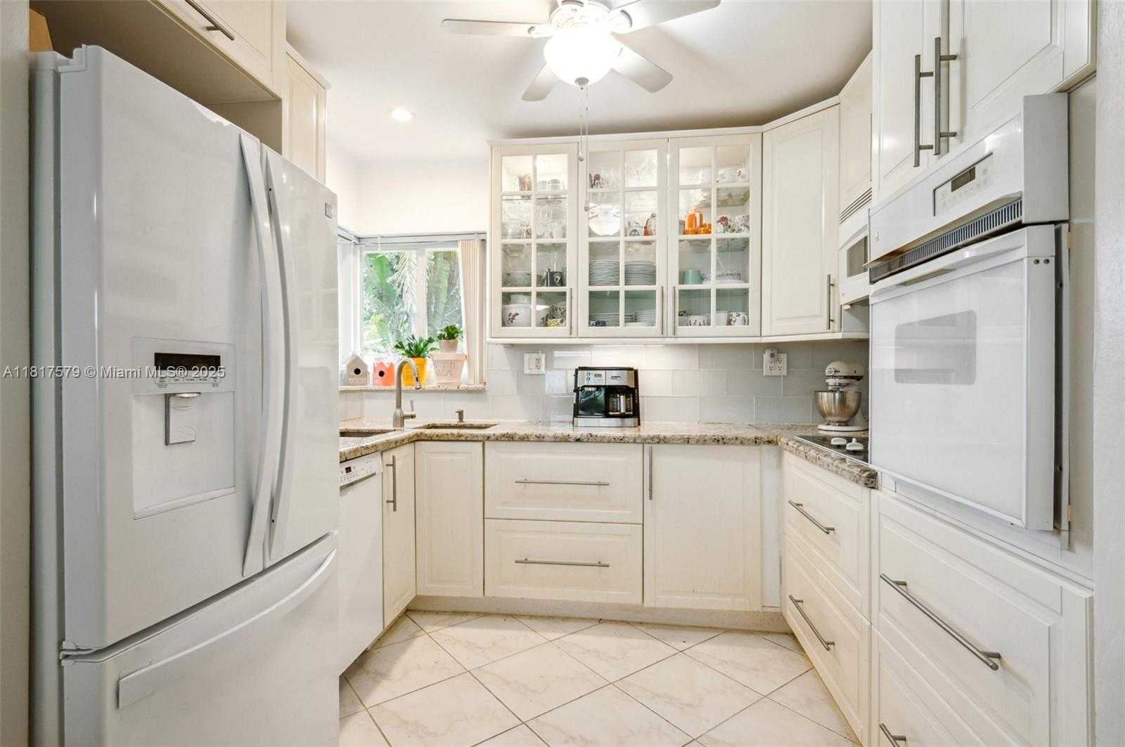 Small Image of 1231 NORTH 15TH CT, Hollywood Number 6