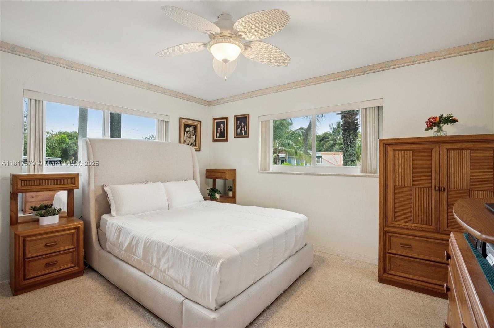 Small Image of 1231 NORTH 15TH CT, Hollywood Number 7