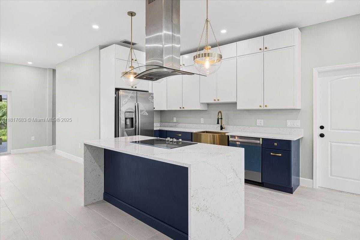 Small Image of 930 34TH ST, West Palm Beach Number 11