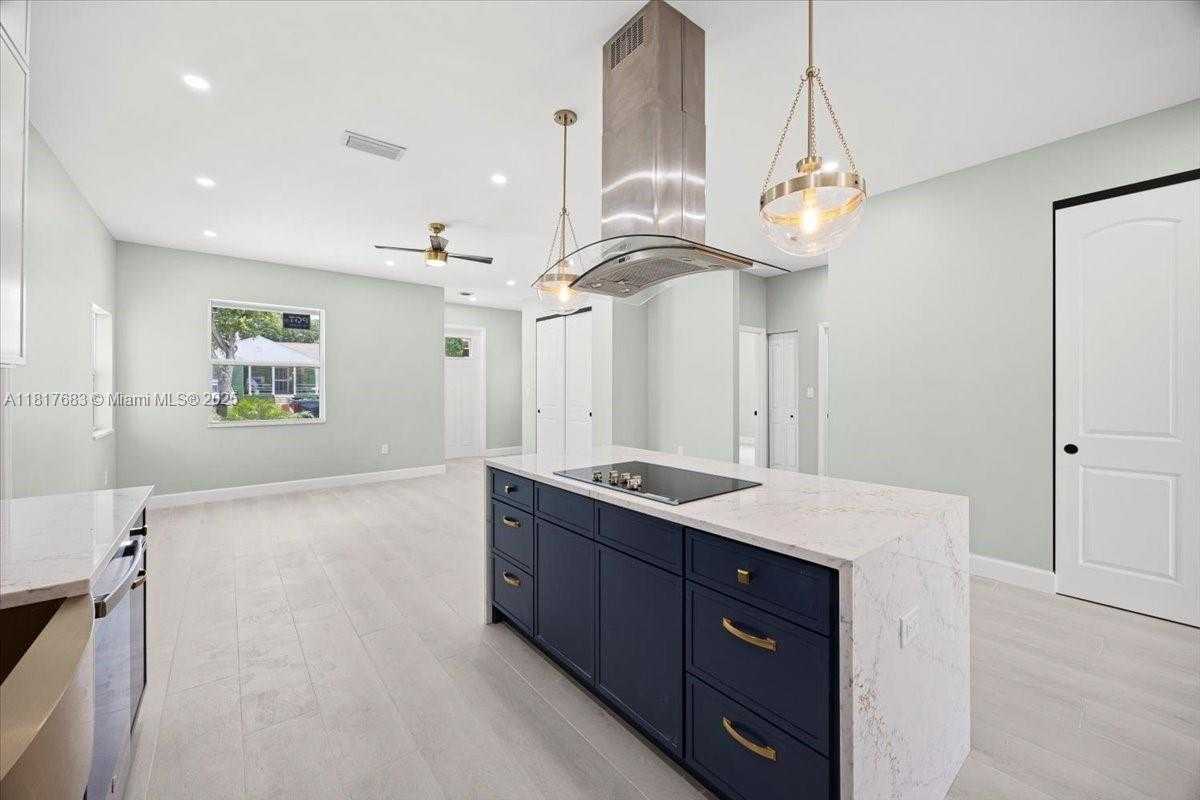 Small Image of 930 34TH ST, West Palm Beach Number 12