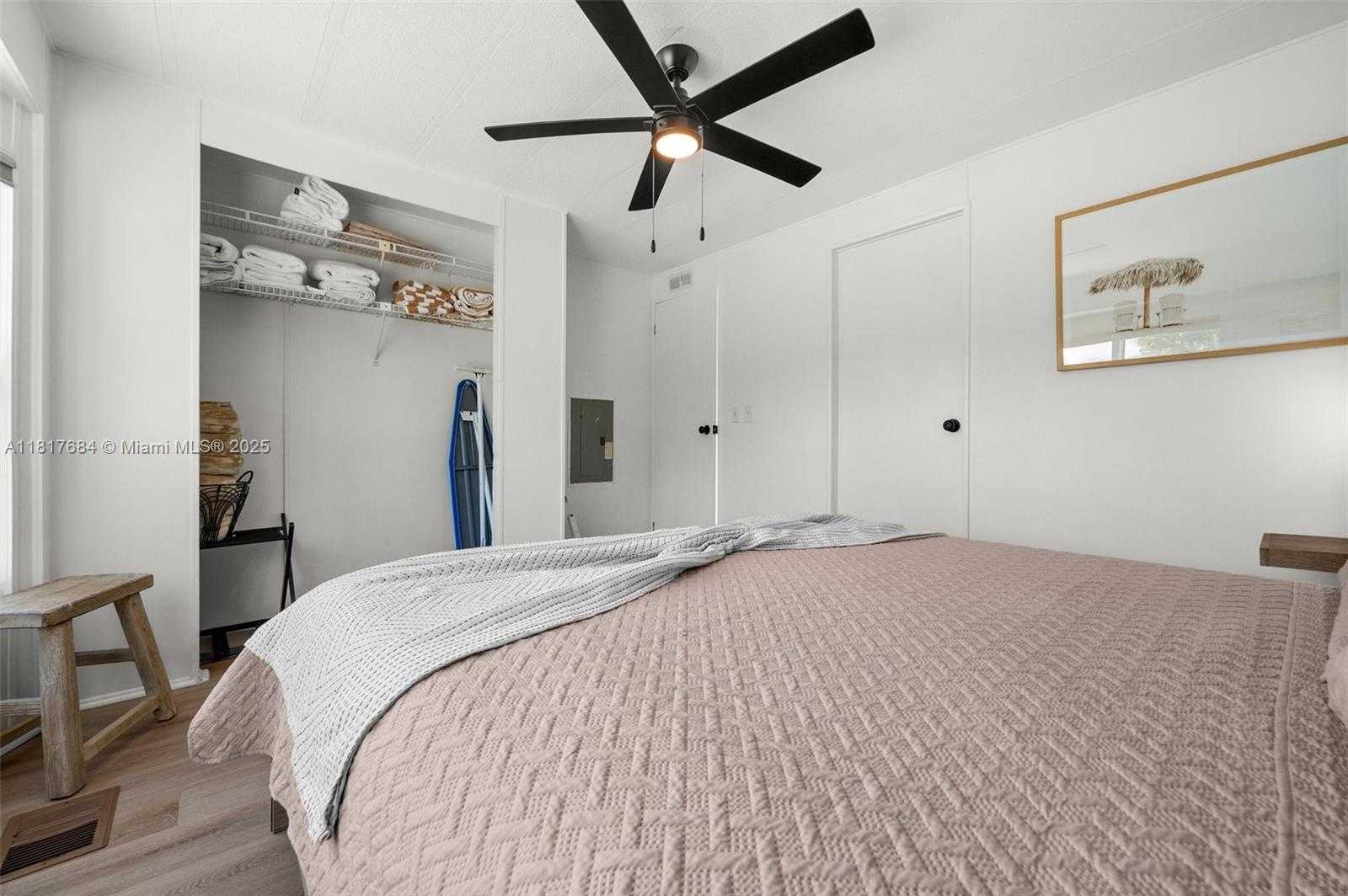 Small Image of 648 EAST PALM DR, Marco Island Number 15
