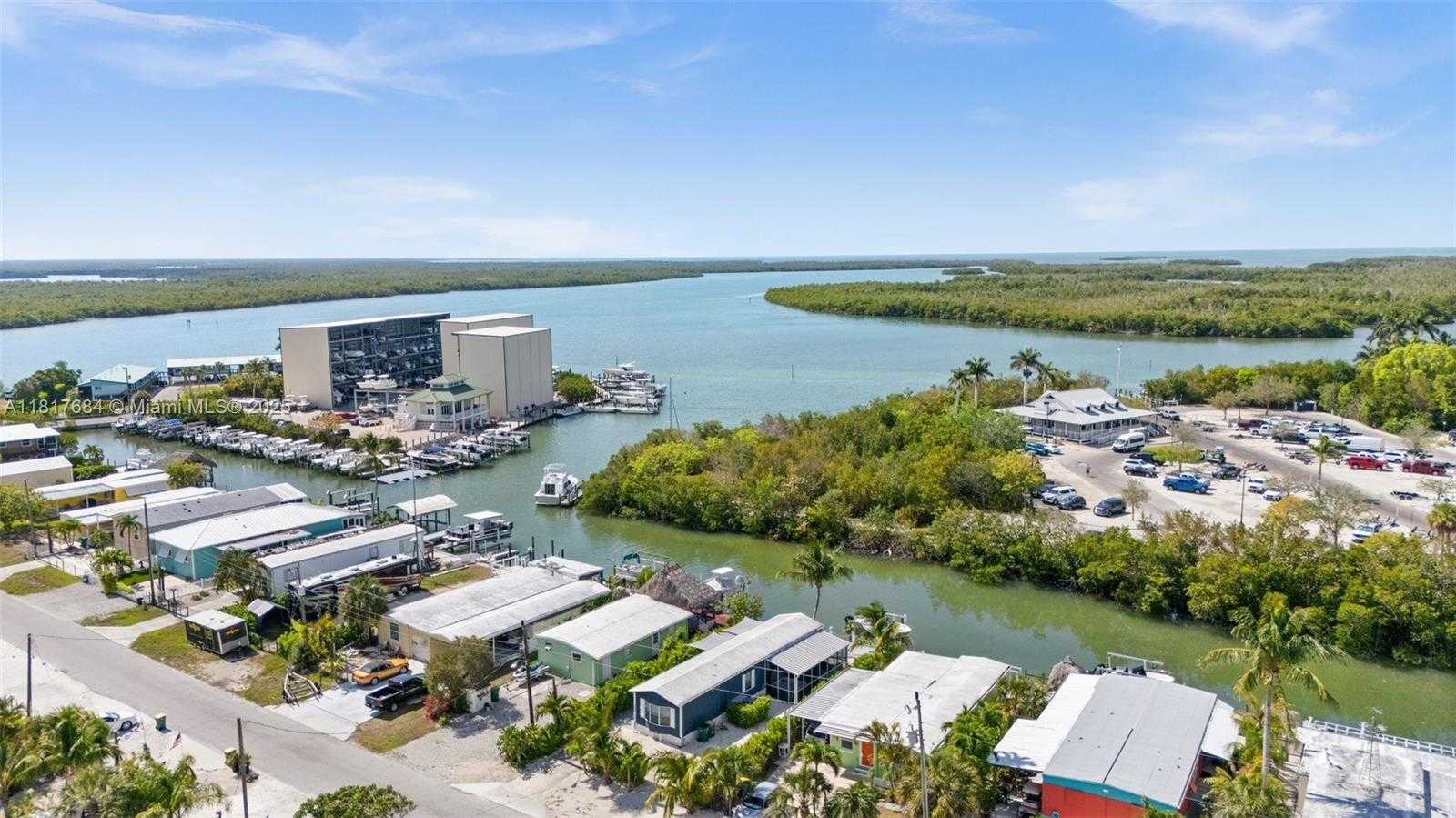 Small Image of 648 EAST PALM DR, Marco Island Number 47