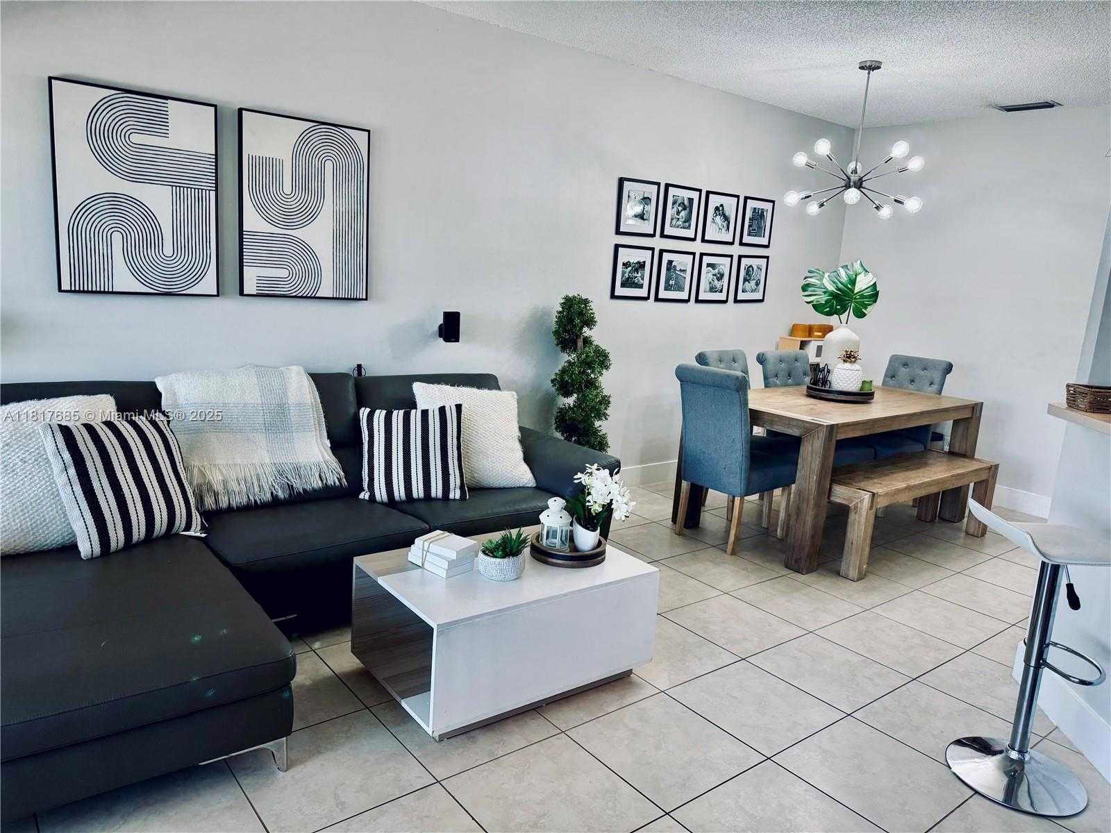 Small Image of 12166 SOUTH WEST 5TH CT, Pembroke Pines Number 5