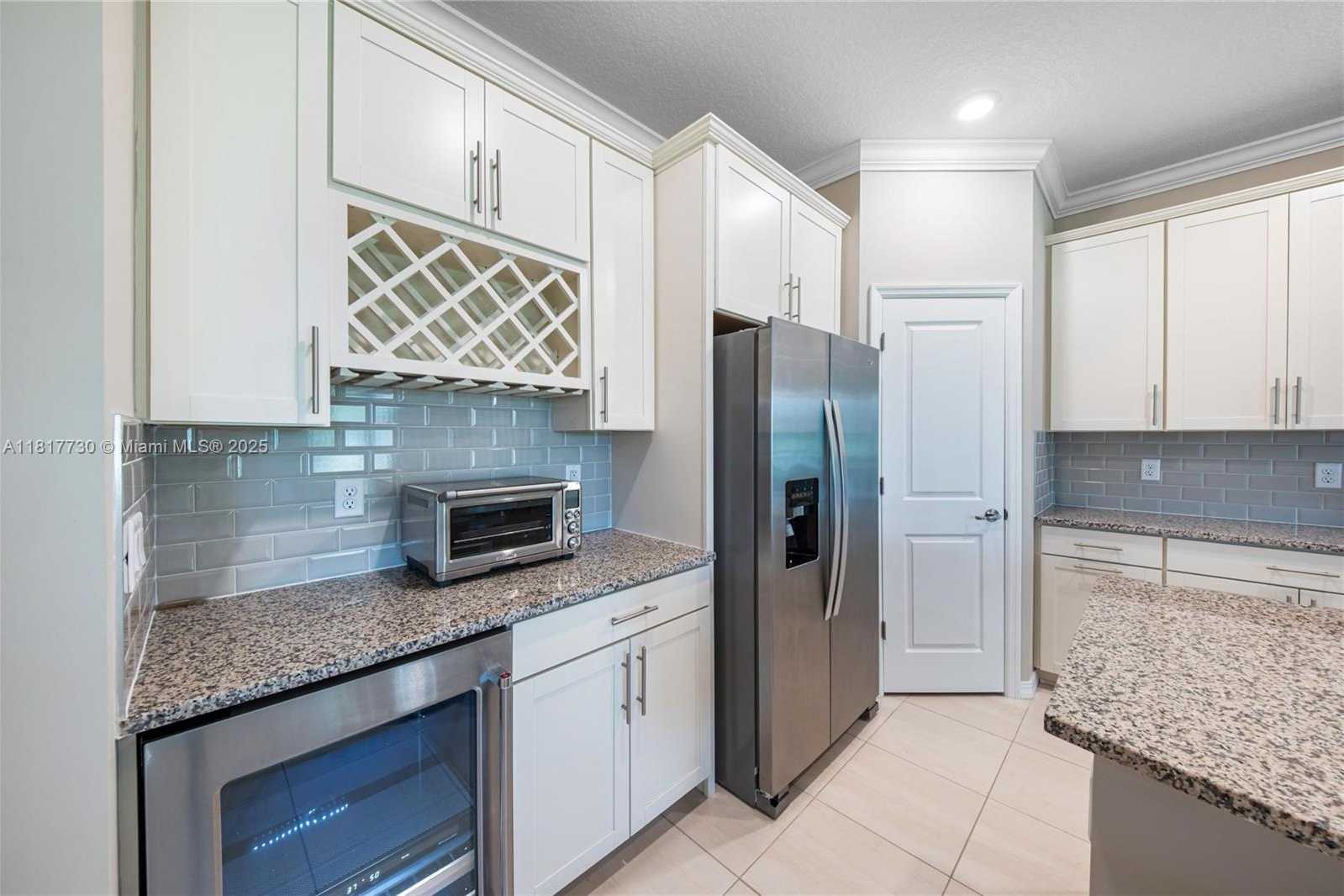 Small Image of 8160 NORTH WEST 78TH ST, Tamarac Number 14