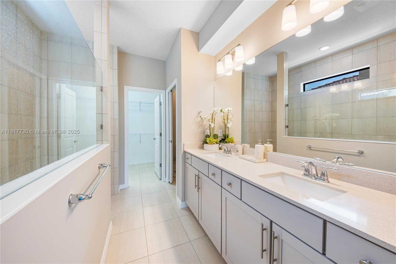 Small Image of 8160 NORTH WEST 78TH ST, Tamarac Number 23
