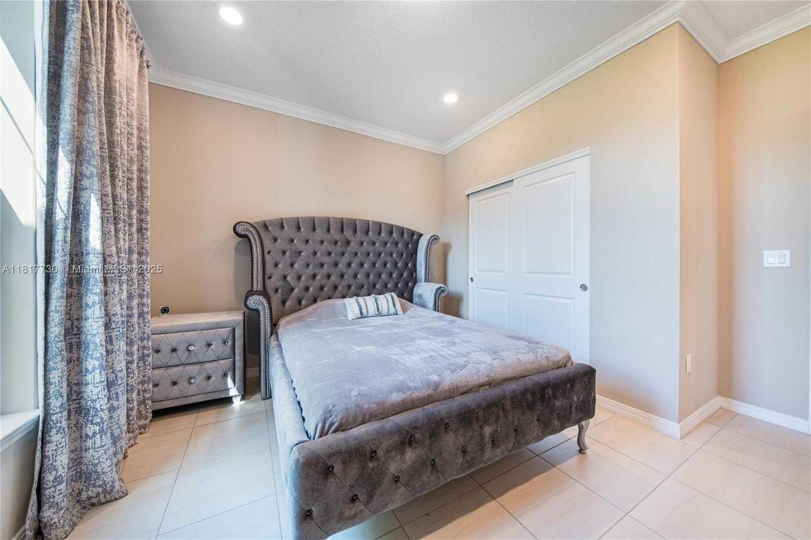 Small Image of 8160 NORTH WEST 78TH ST, Tamarac Number 30