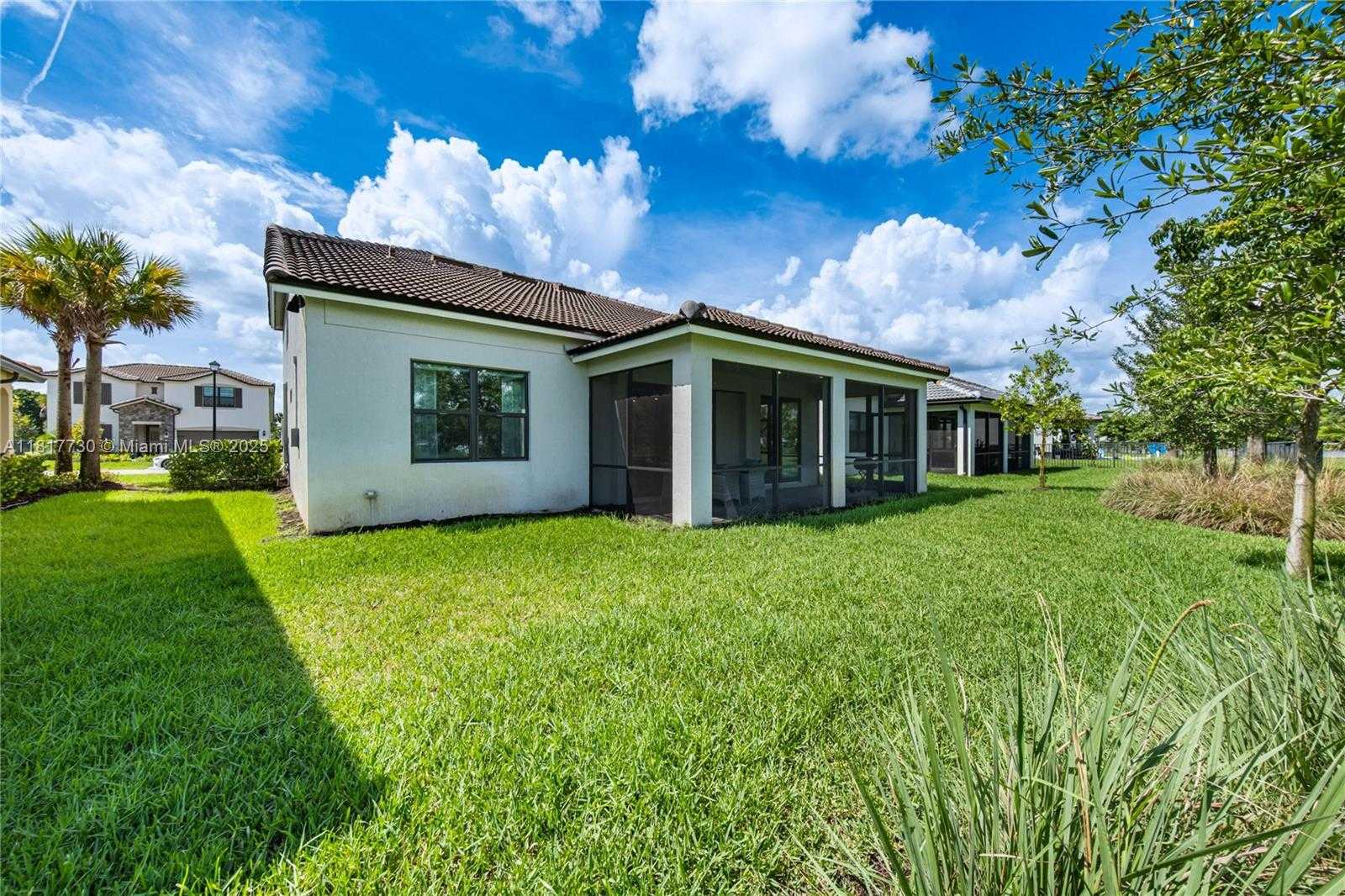 Small Image of 8160 NORTH WEST 78TH ST, Tamarac Number 50