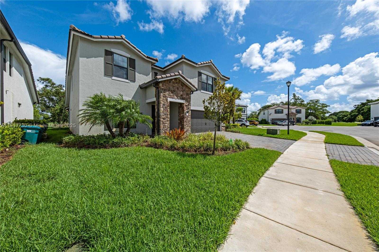 Small Image of 8160 NORTH WEST 78TH ST, Tamarac Number 60