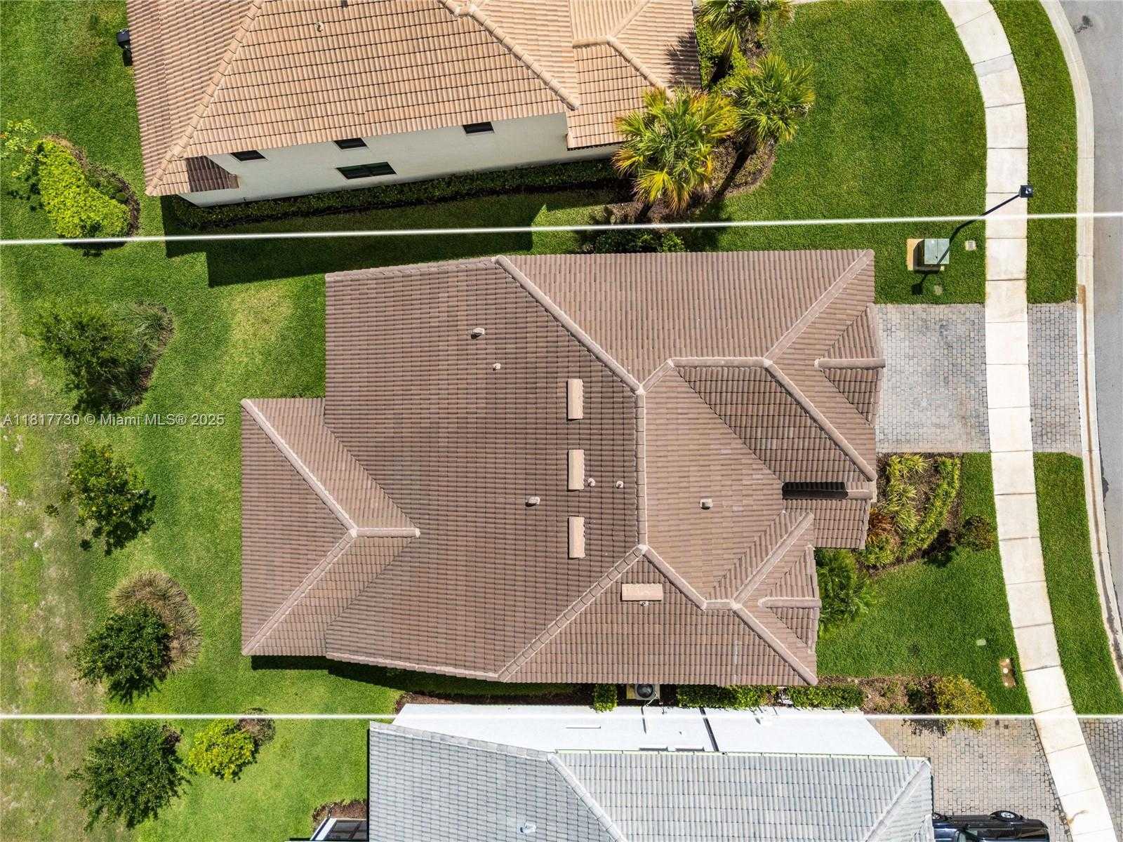 Small Image of 8160 NORTH WEST 78TH ST, Tamarac Number 63