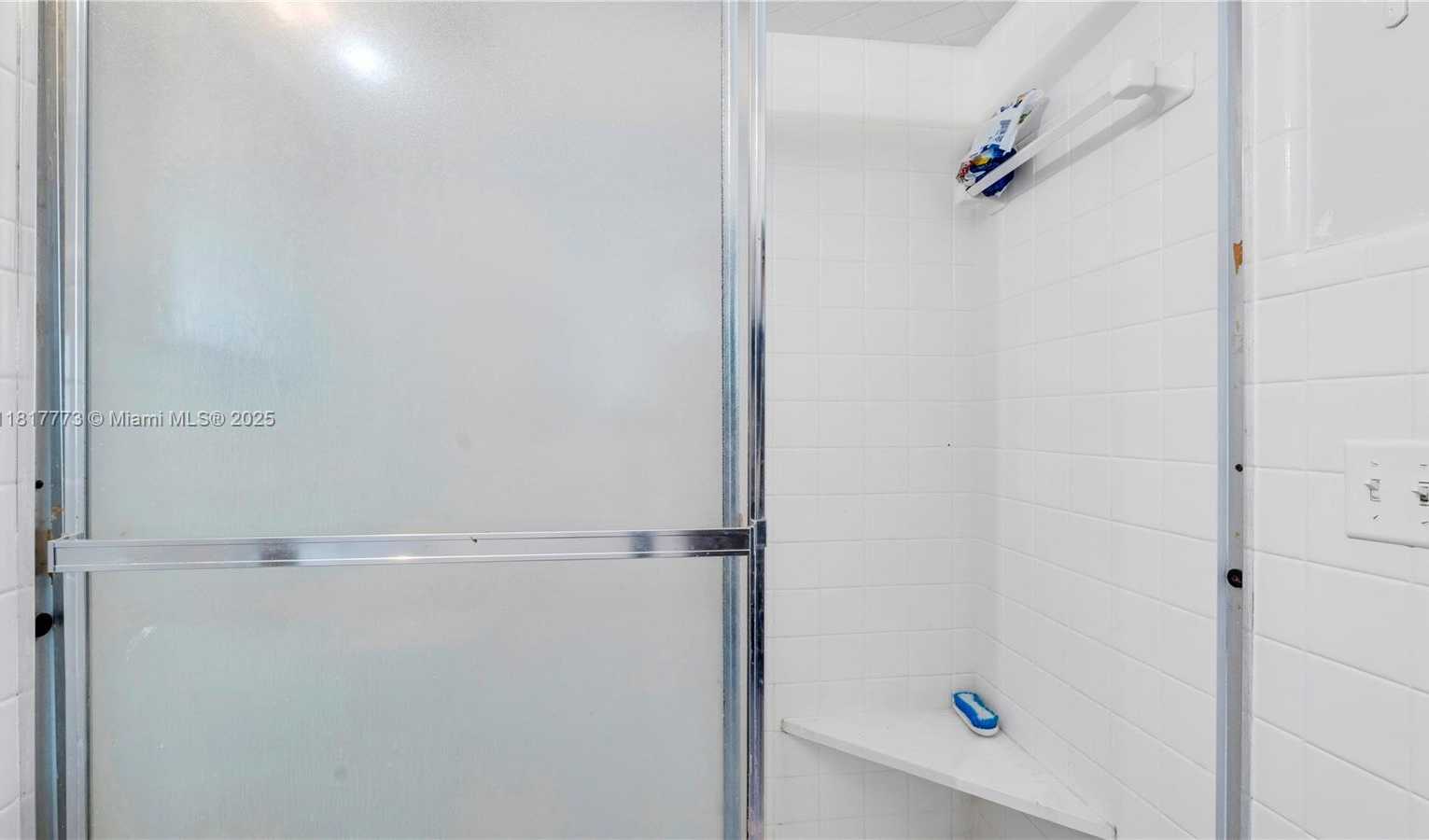 Small Image of 3145 HOLLYWOOD BLVD, Hollywood Number 23