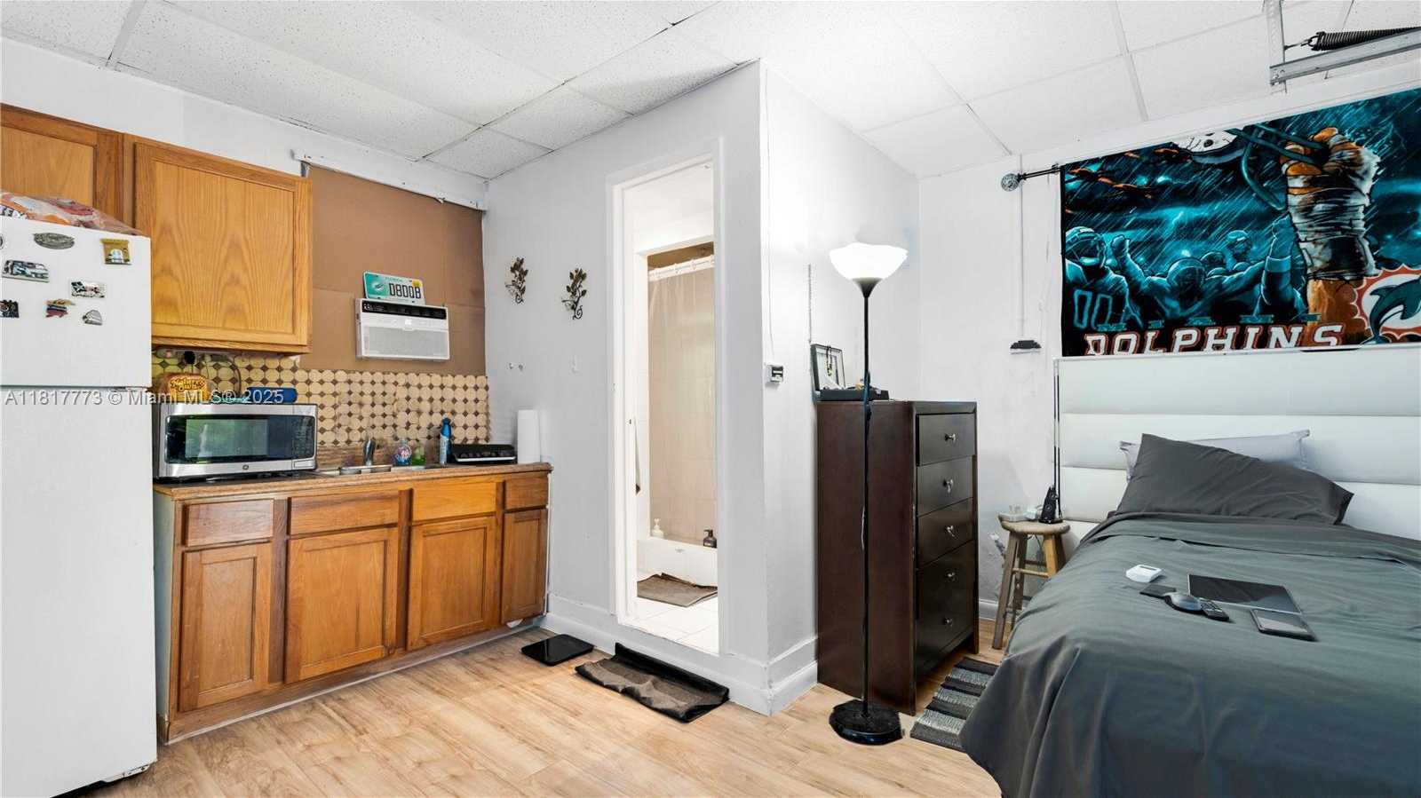 Small Image of 3145 HOLLYWOOD BLVD, Hollywood Number 25