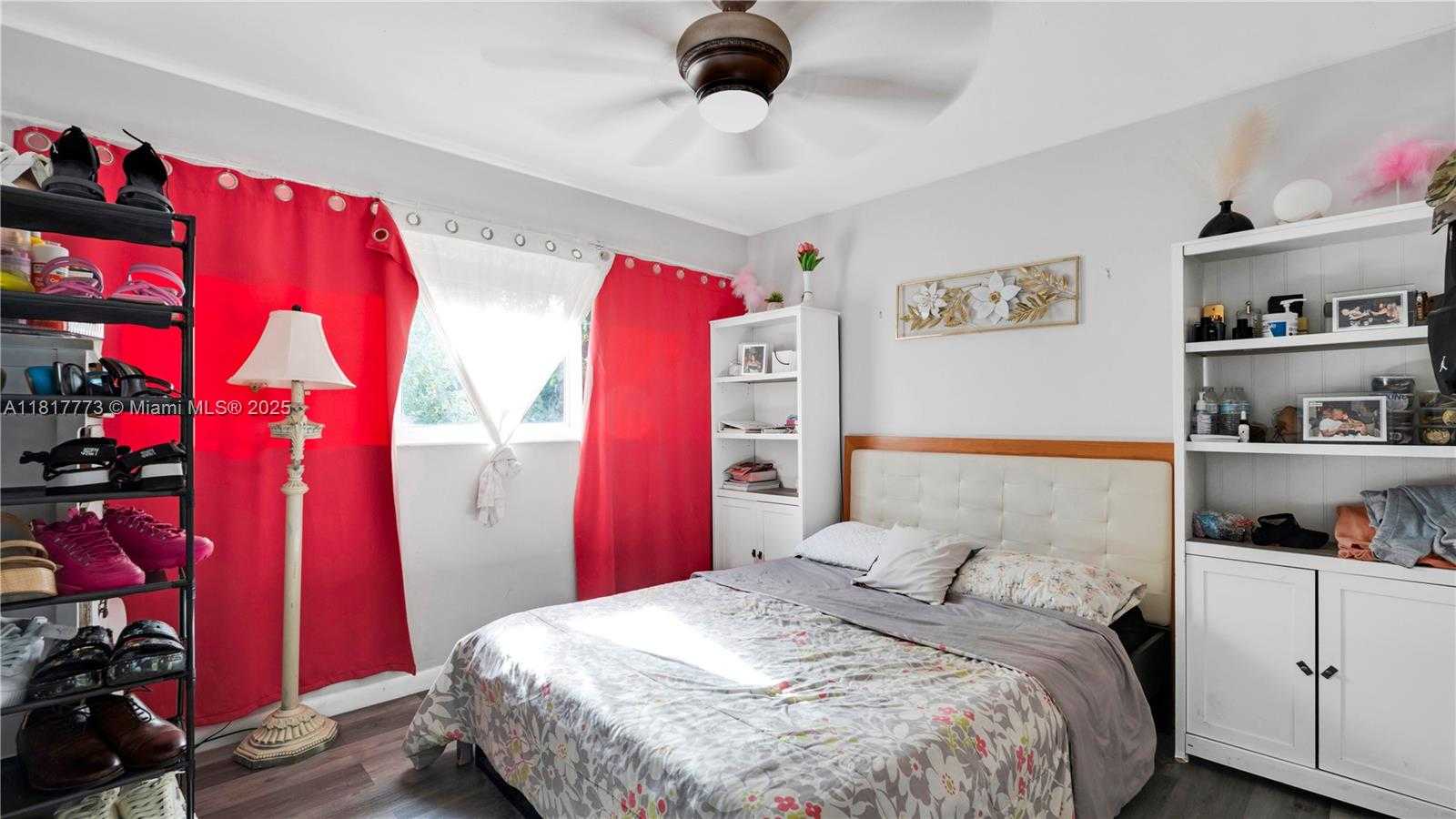 Small Image of 3145 HOLLYWOOD BLVD, Hollywood Number 9