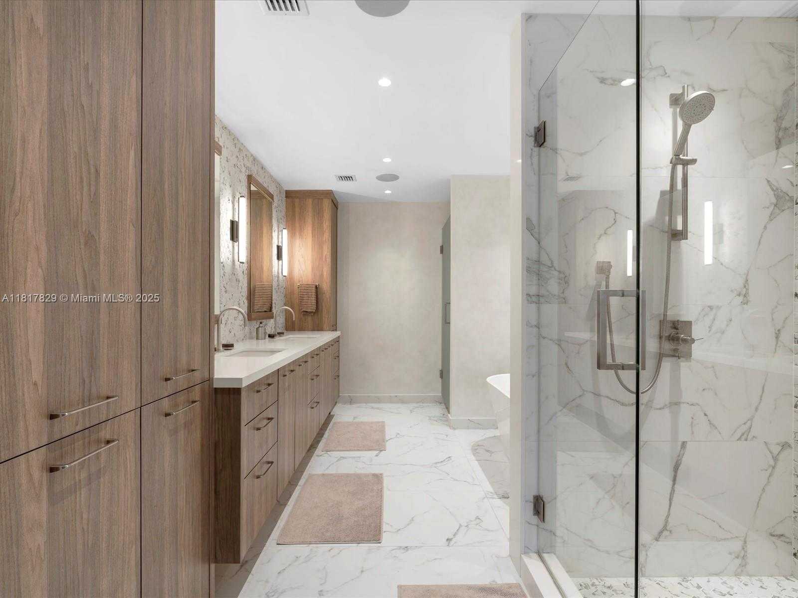 Small Image of 2371 BAYVIEW LN, North Miami Number 5