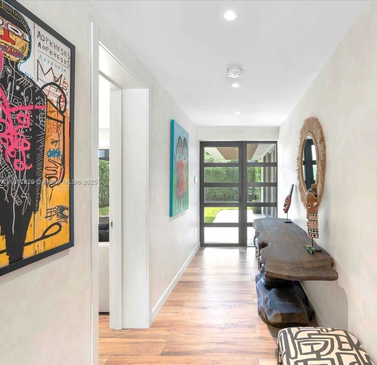 Small Image of 2371 BAYVIEW LN, North Miami Number 66