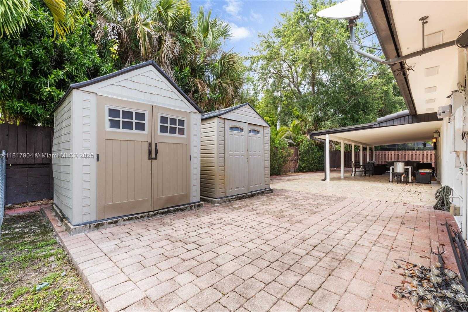 Small Image of 6301 LAKE GENEVA RD, Miami Lakes Number 36