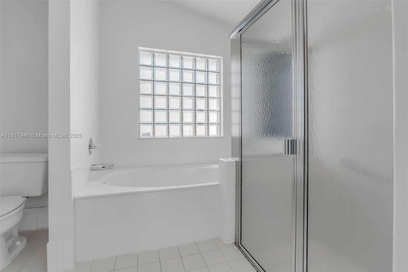 Small Image of 1061 NORTH WEST 191ST AVE, Pembroke Pines Number 15