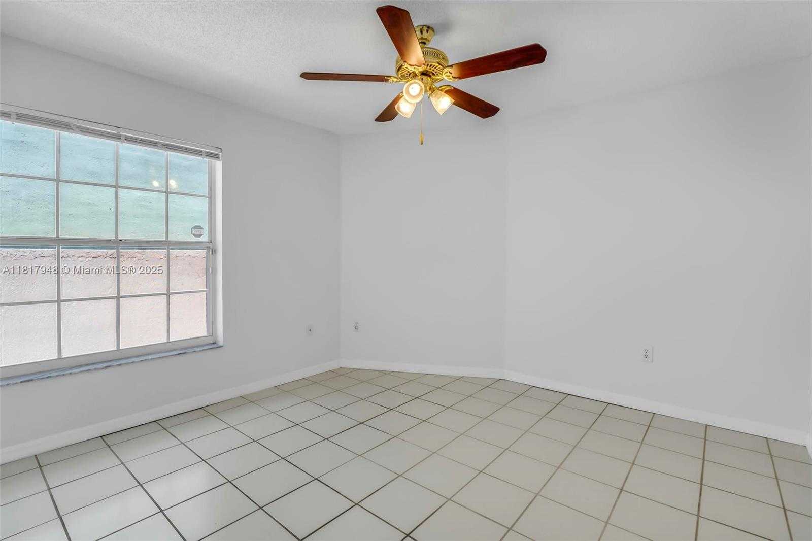 Small Image of 1061 NORTH WEST 191ST AVE, Pembroke Pines Number 19
