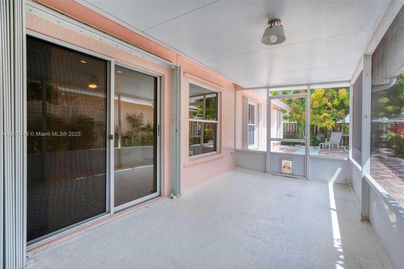 Small Image of 1061 NORTH WEST 191ST AVE, Pembroke Pines Number 24