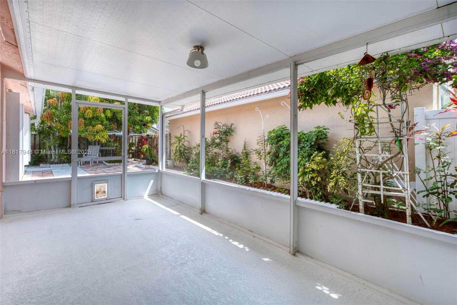 Small Image of 1061 NORTH WEST 191ST AVE, Pembroke Pines Number 25