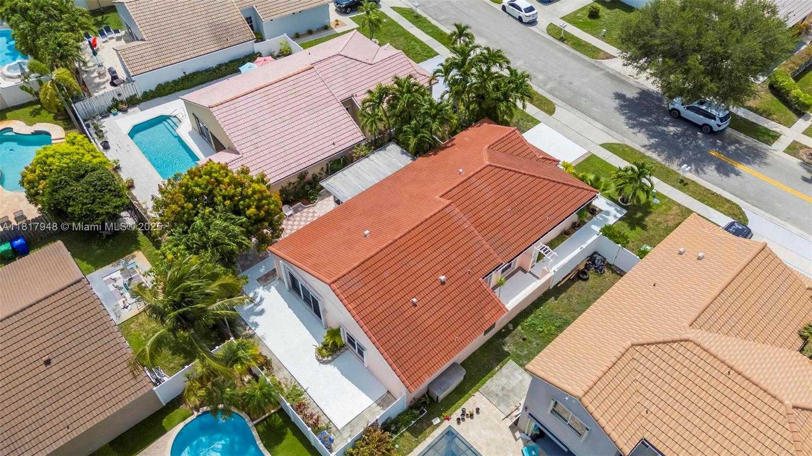 Small Image of 1061 NORTH WEST 191ST AVE, Pembroke Pines Number 50
