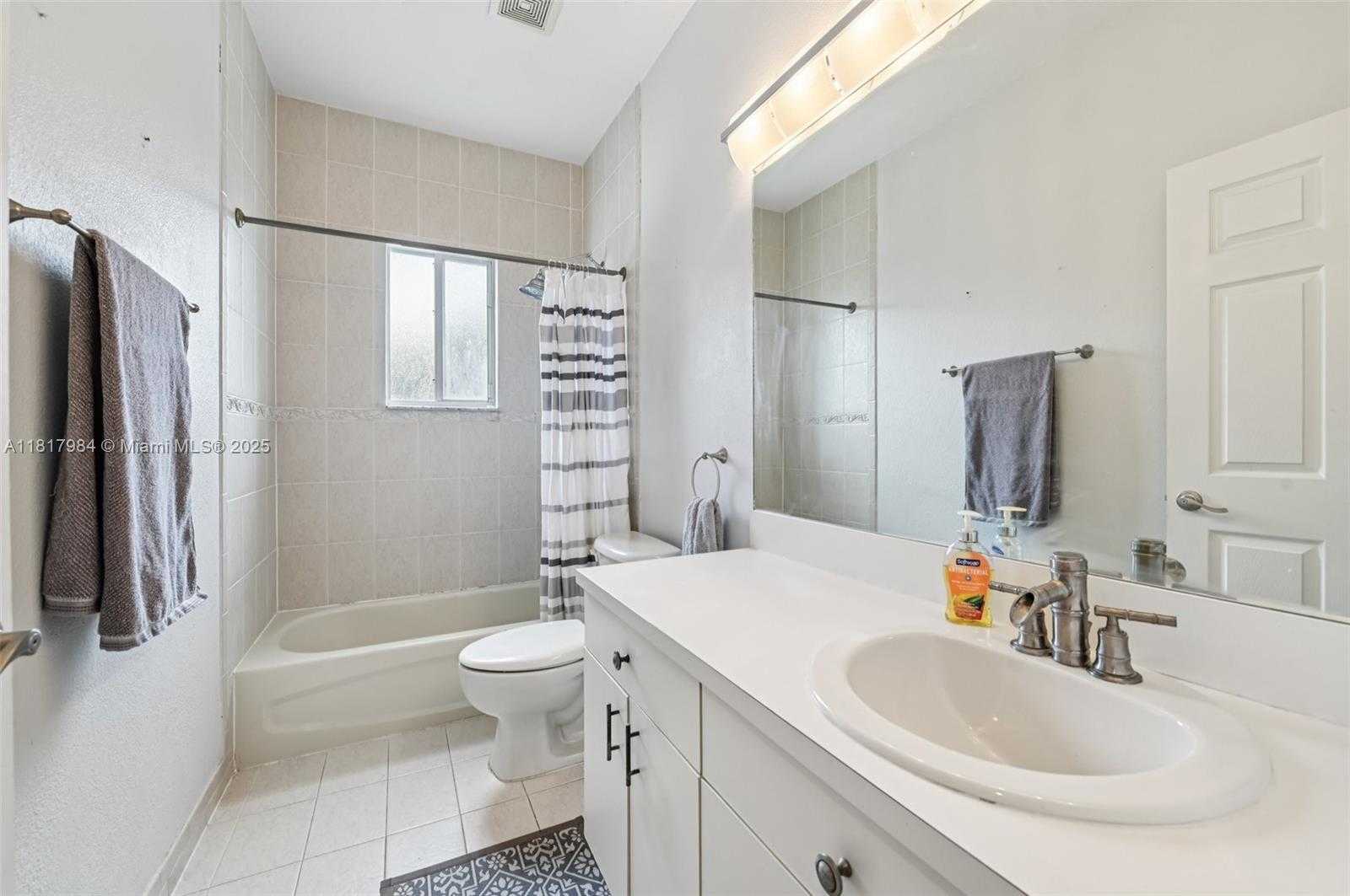 Small Image of 3228 SOUTH EAST 3RD DR, Homestead Number 23