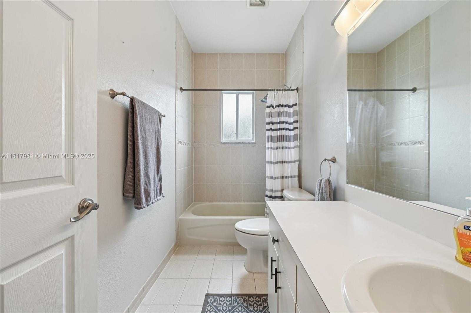 Small Image of 3228 SOUTH EAST 3RD DR, Homestead Number 24