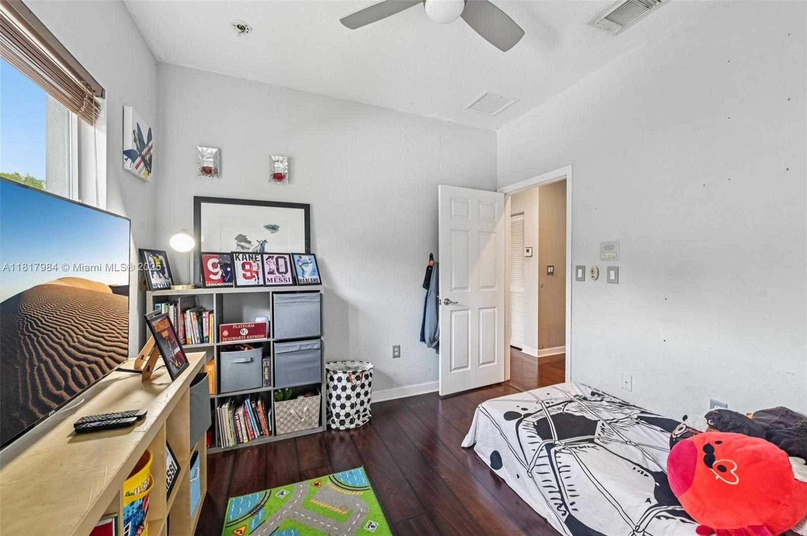 Small Image of 3228 SOUTH EAST 3RD DR, Homestead Number 27