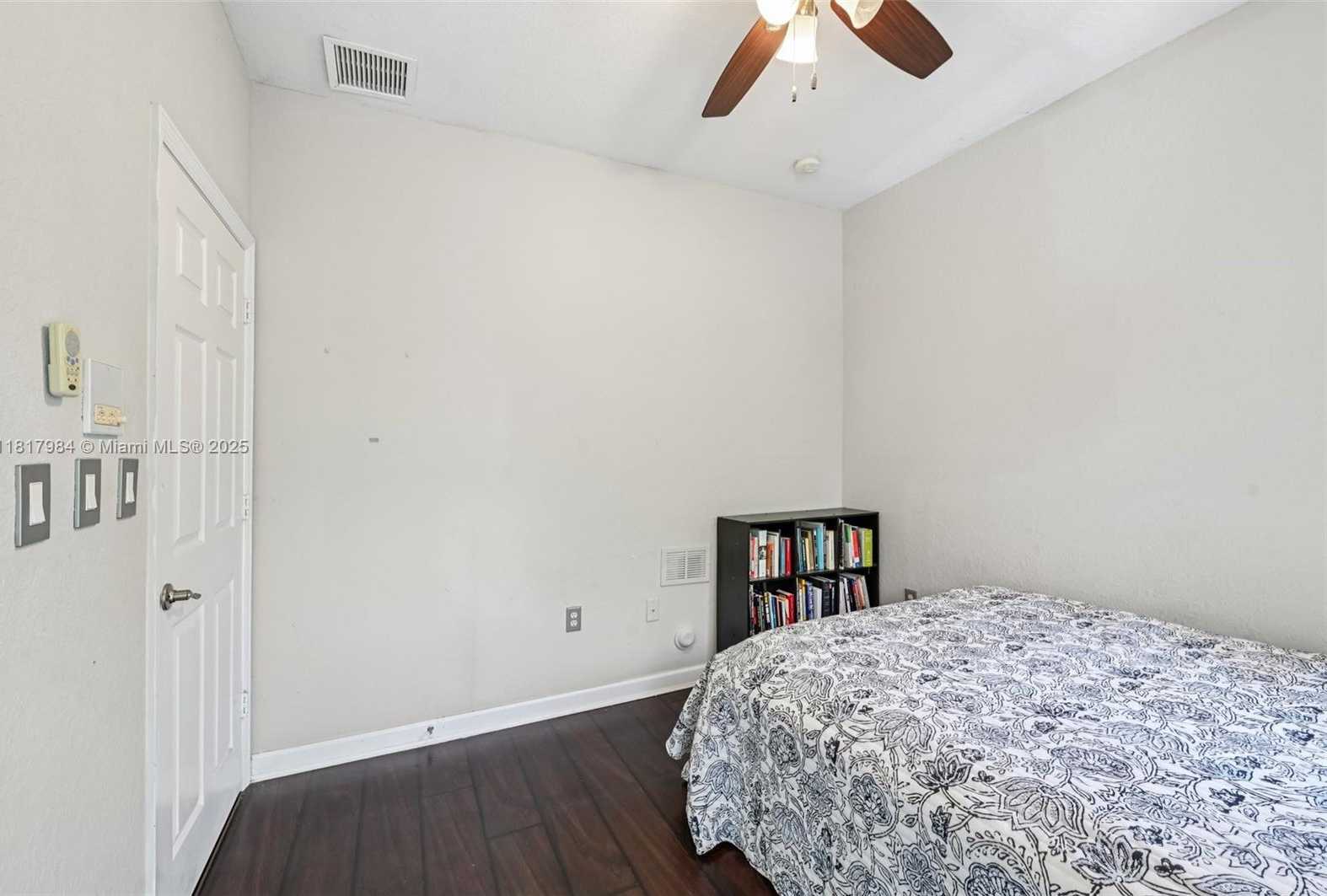 Small Image of 3228 SOUTH EAST 3RD DR, Homestead Number 30