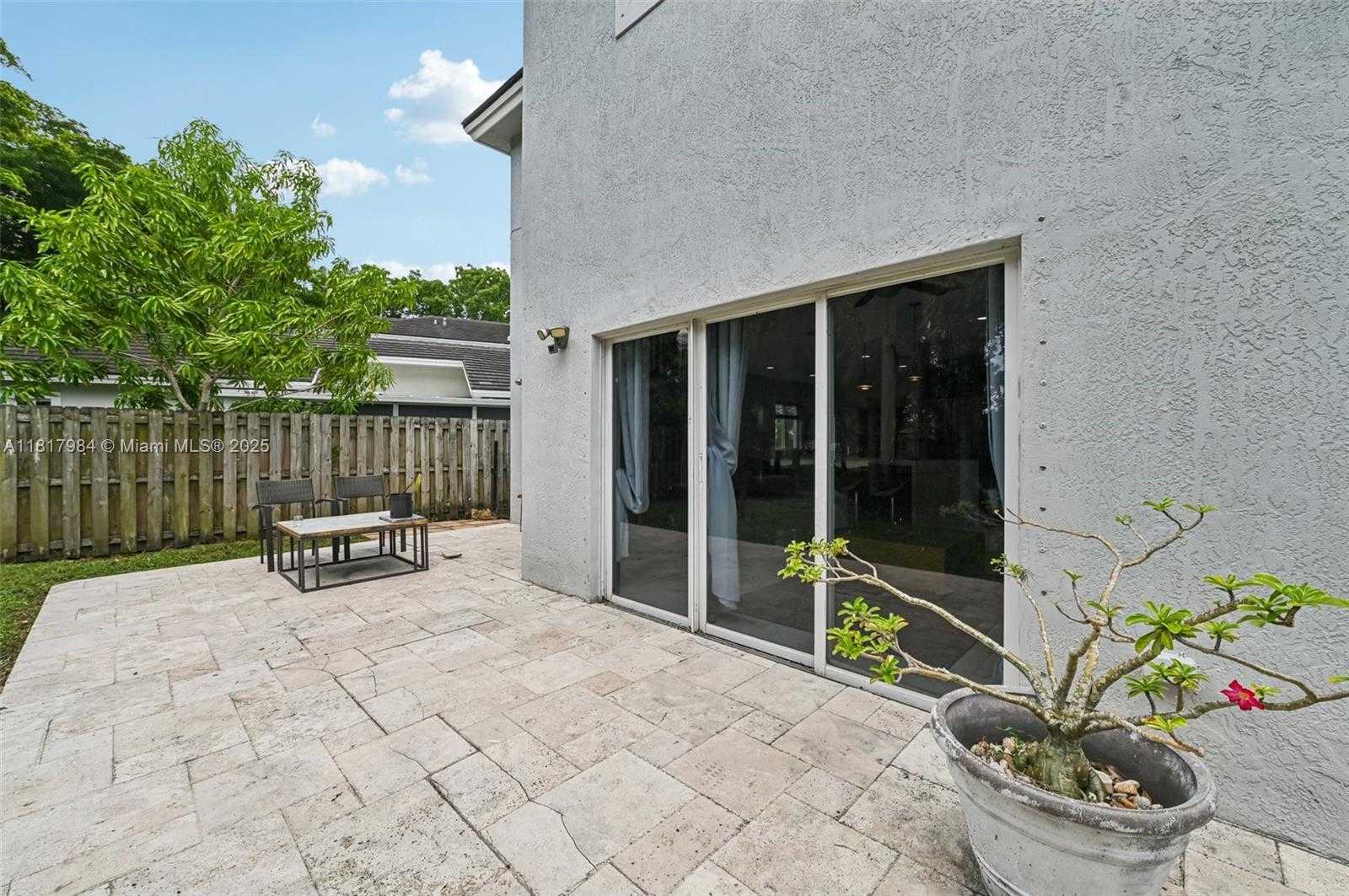 Small Image of 3228 SOUTH EAST 3RD DR, Homestead Number 37