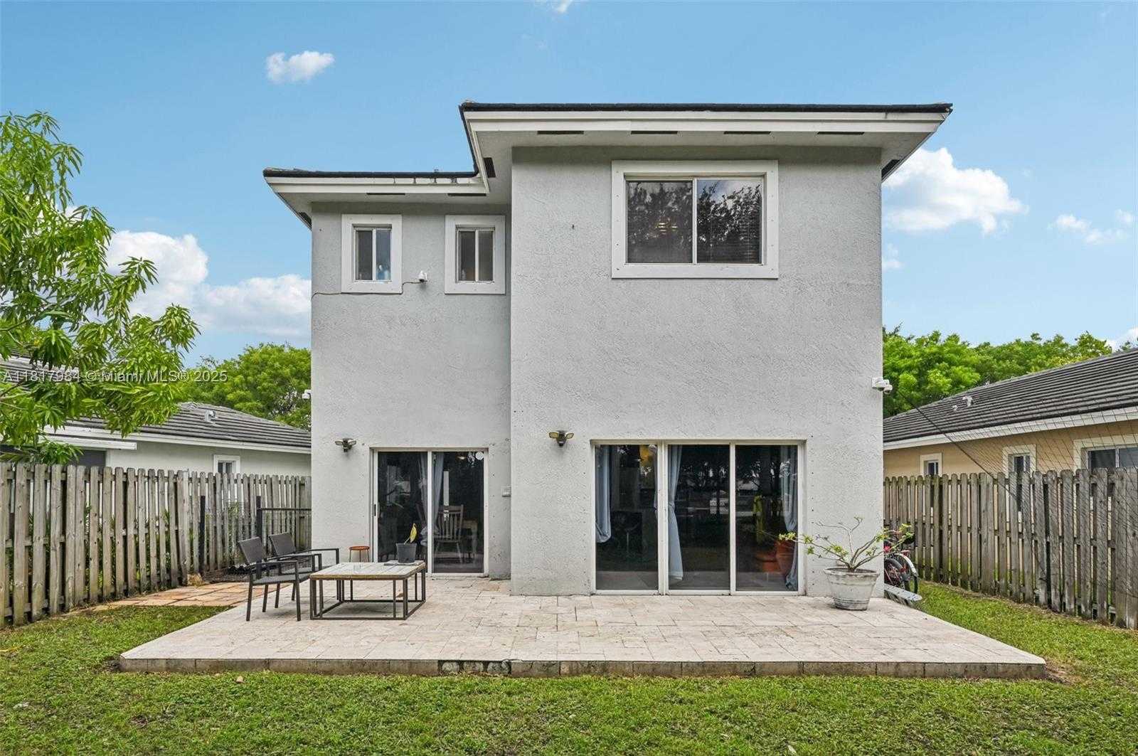 Small Image of 3228 SOUTH EAST 3RD DR, Homestead Number 40