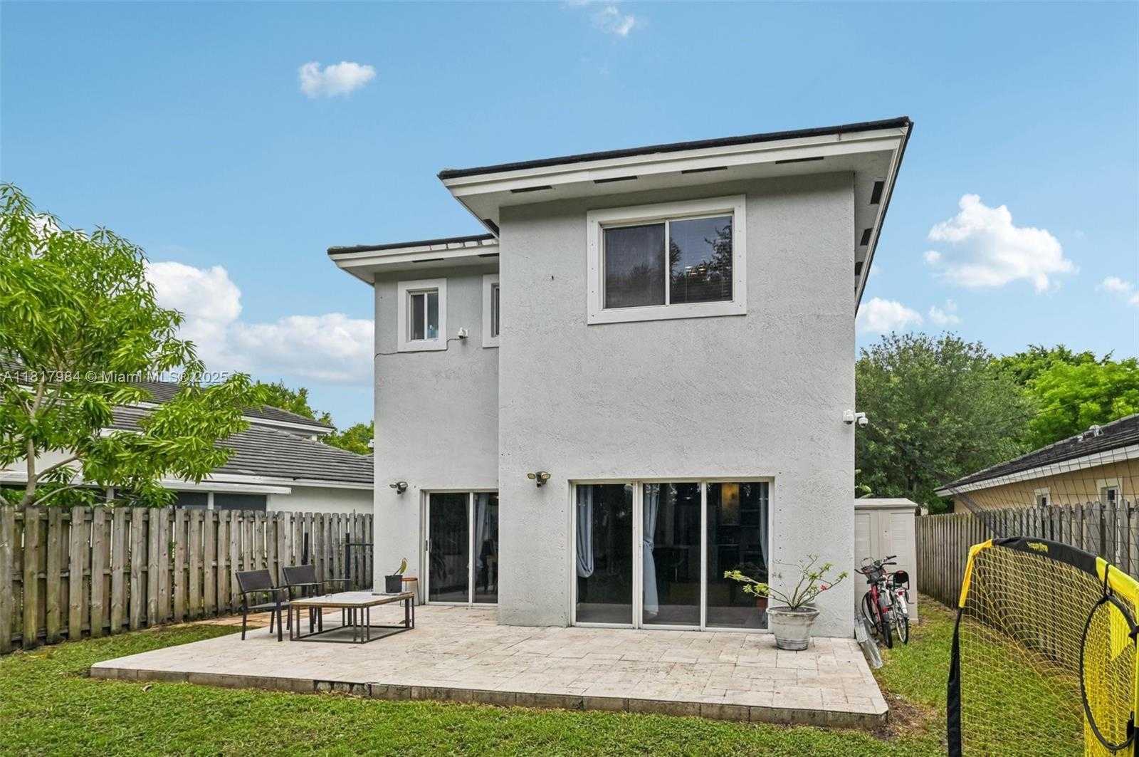 Small Image of 3228 SOUTH EAST 3RD DR, Homestead Number 41
