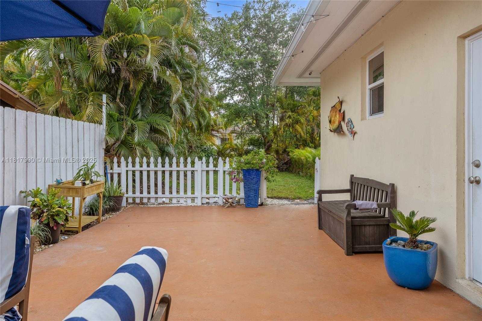 Small Image of 790 NORTH EAST 119TH ST, Biscayne Park Number 27