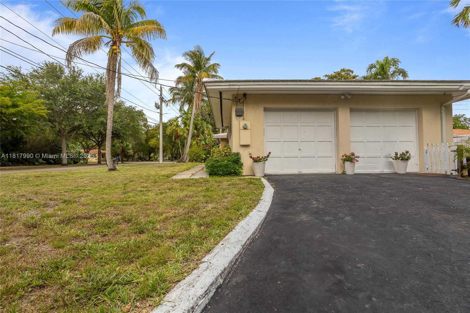 Small Image of 790 NORTH EAST 119TH ST, Biscayne Park Number 29