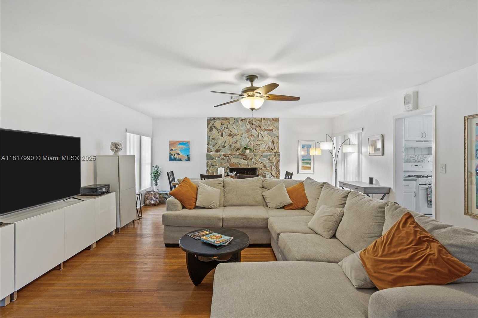 Small Image of 790 NORTH EAST 119TH ST, Biscayne Park Number 6