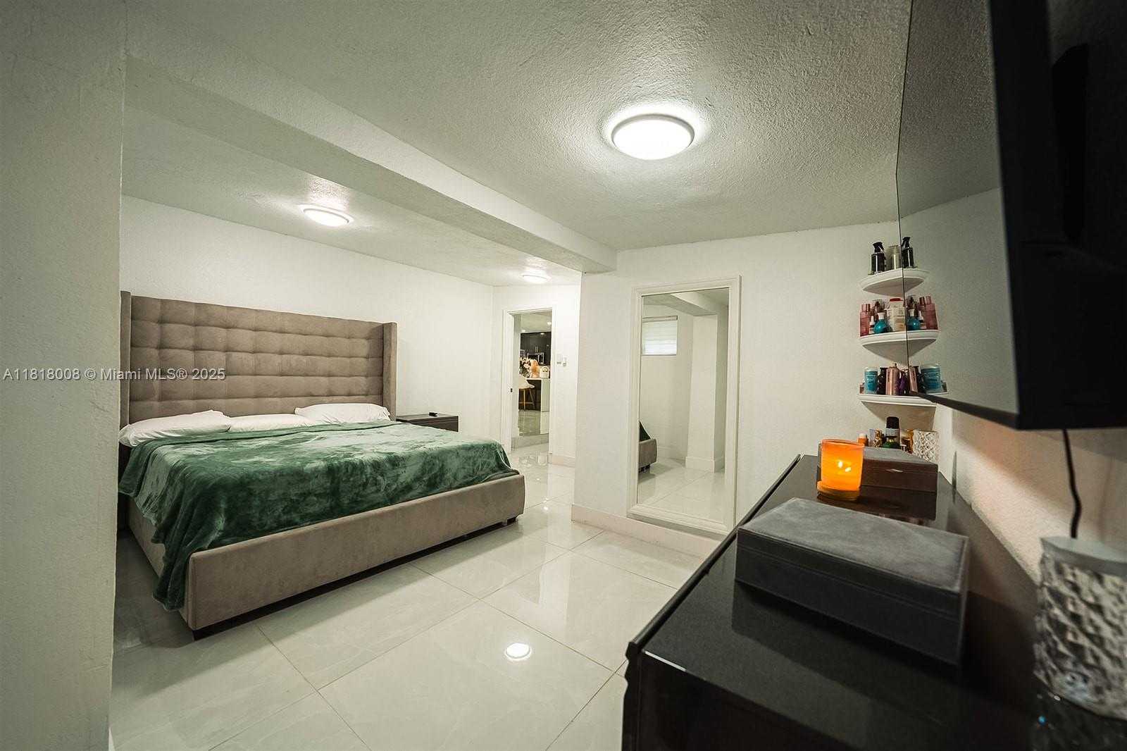 Small Image of 17825 NORTH WEST 8TH PL, Miami Gardens Number 10