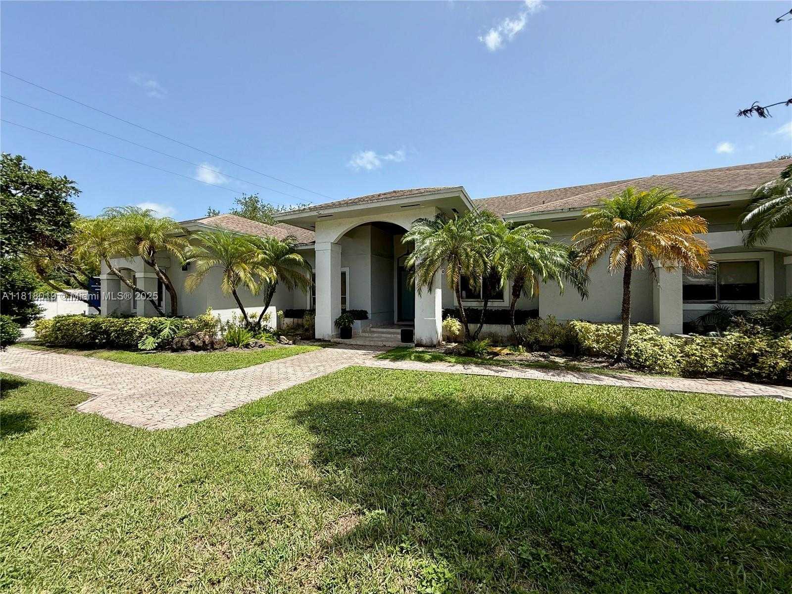 Small Image of 8200 SOUTH WEST 92ND ST, Miami Number 16
