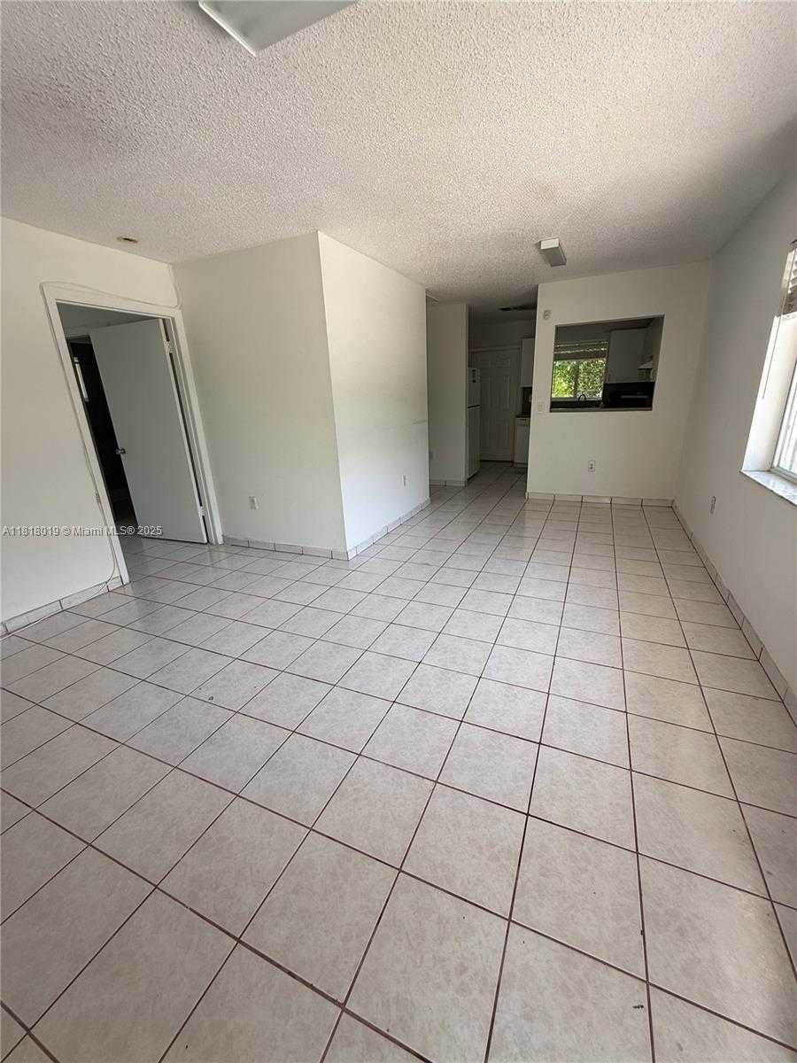 Small Image of 8200 SOUTH WEST 92ND ST, Miami Number 17