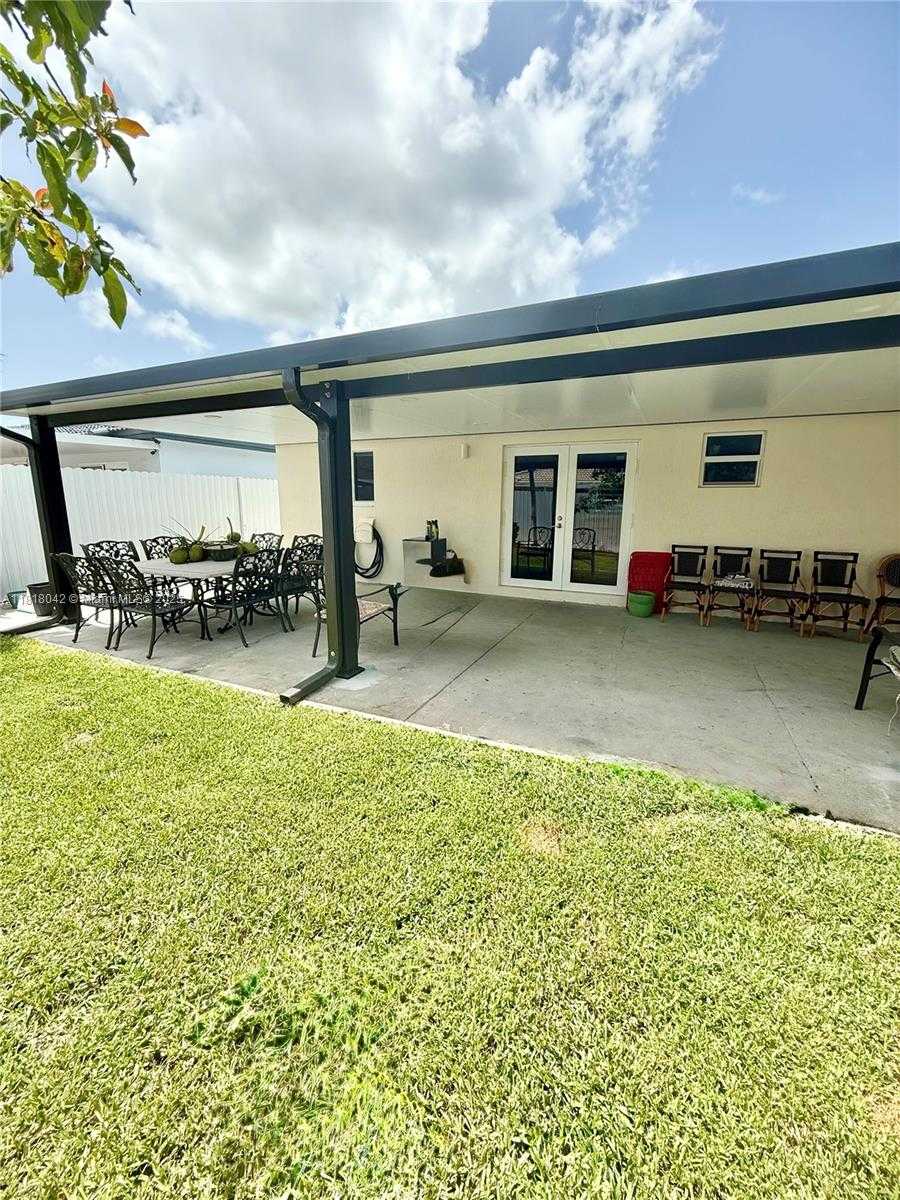 Small Image of 13267 SOUTH WEST 277TH TER, Homestead Number 17