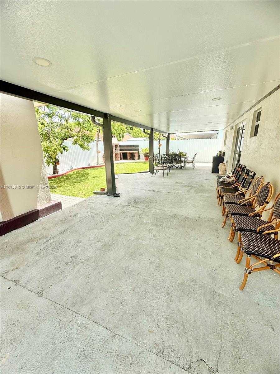 Small Image of 13267 SOUTH WEST 277TH TER, Homestead Number 19