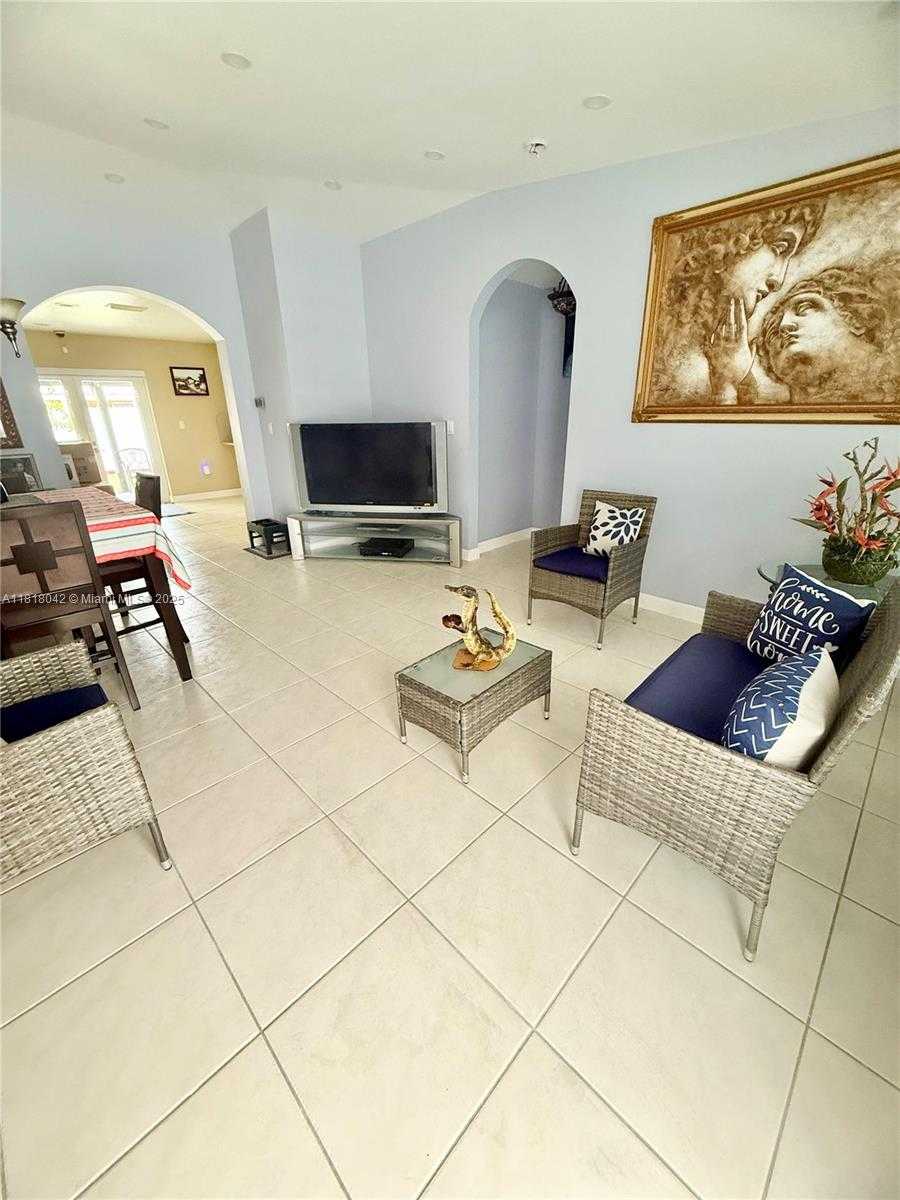 Small Image of 13267 SOUTH WEST 277TH TER, Homestead Number 4