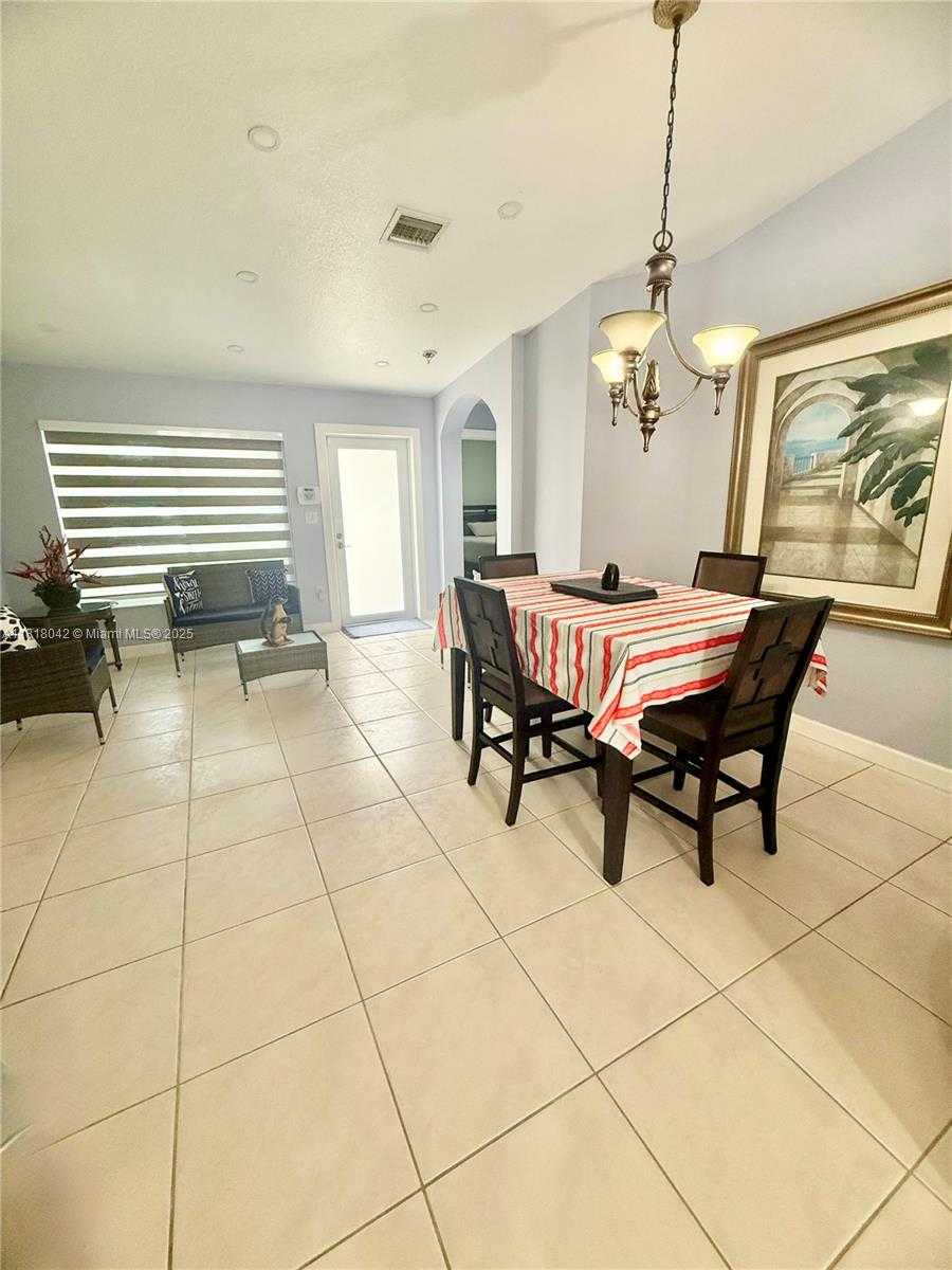 Small Image of 13267 SOUTH WEST 277TH TER, Homestead Number 6