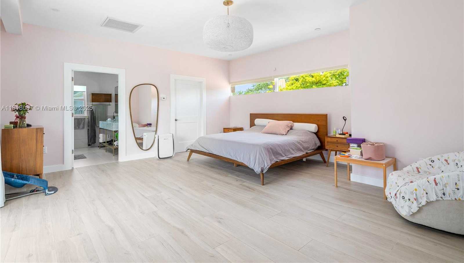 Small Image of 719 WEST 51ST ST, Miami Beach Number 15