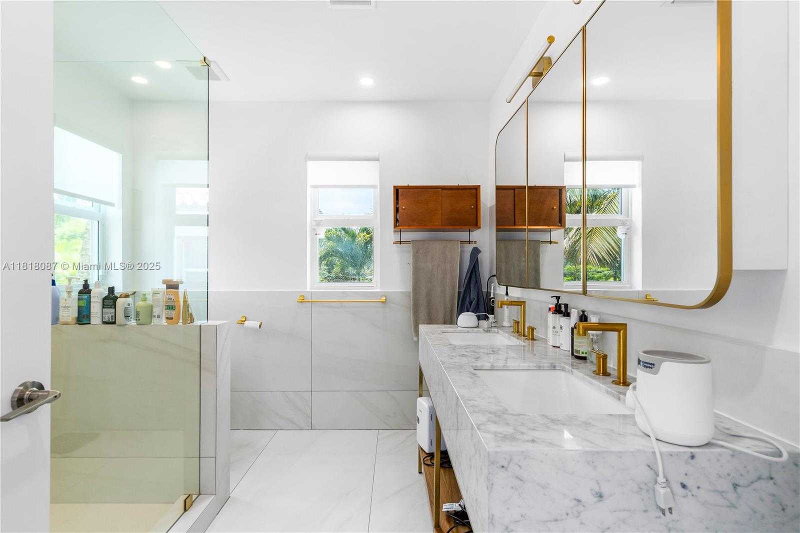 Small Image of 719 WEST 51ST ST, Miami Beach Number 19