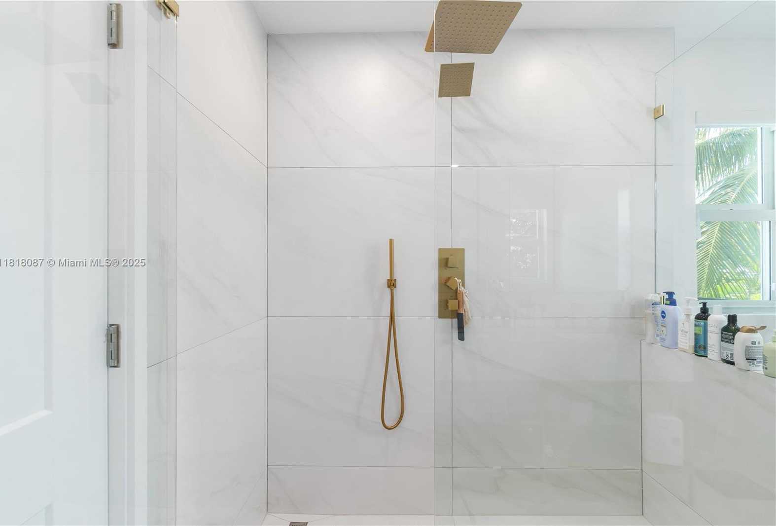 Small Image of 719 WEST 51ST ST, Miami Beach Number 20