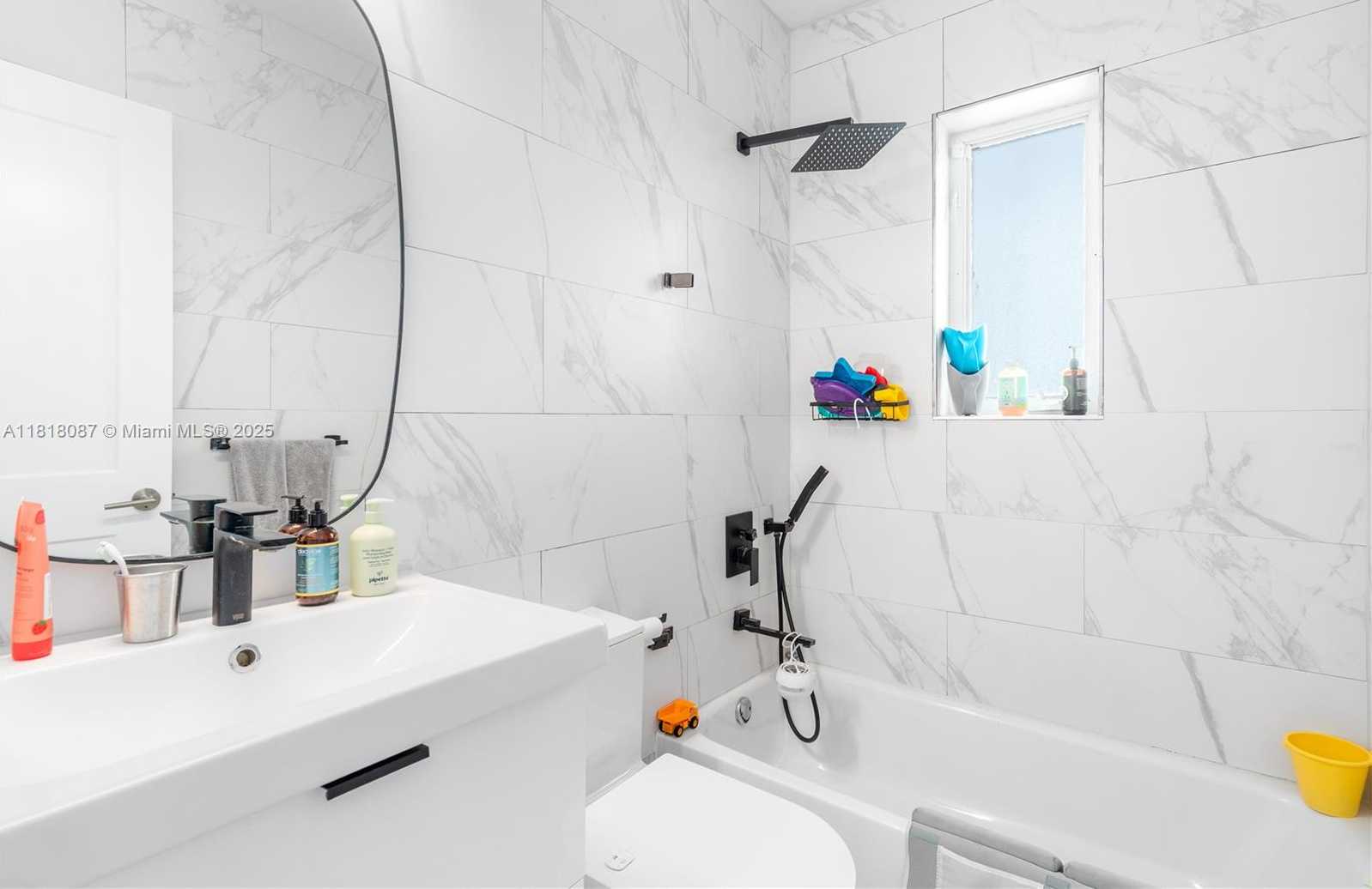 Small Image of 719 WEST 51ST ST, Miami Beach Number 25