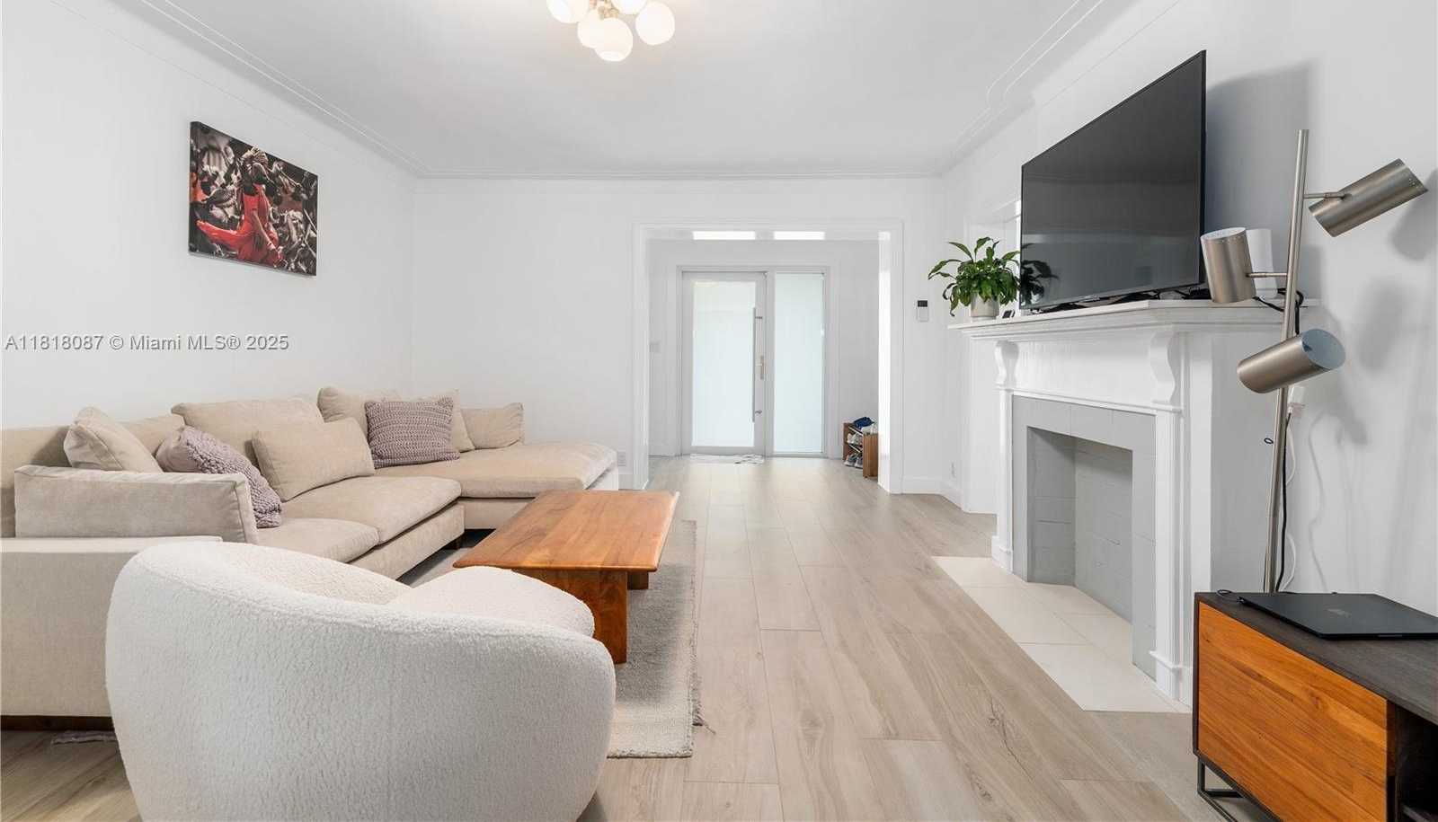 Small Image of 719 WEST 51ST ST, Miami Beach Number 4