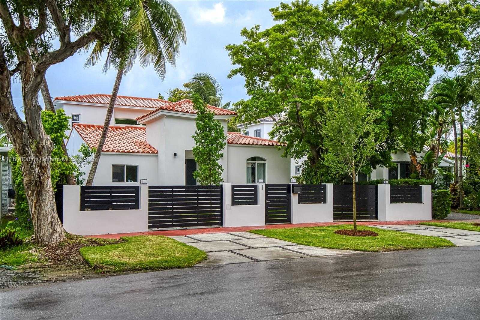 Small Image of 719 WEST 51ST ST, Miami Beach Number 48