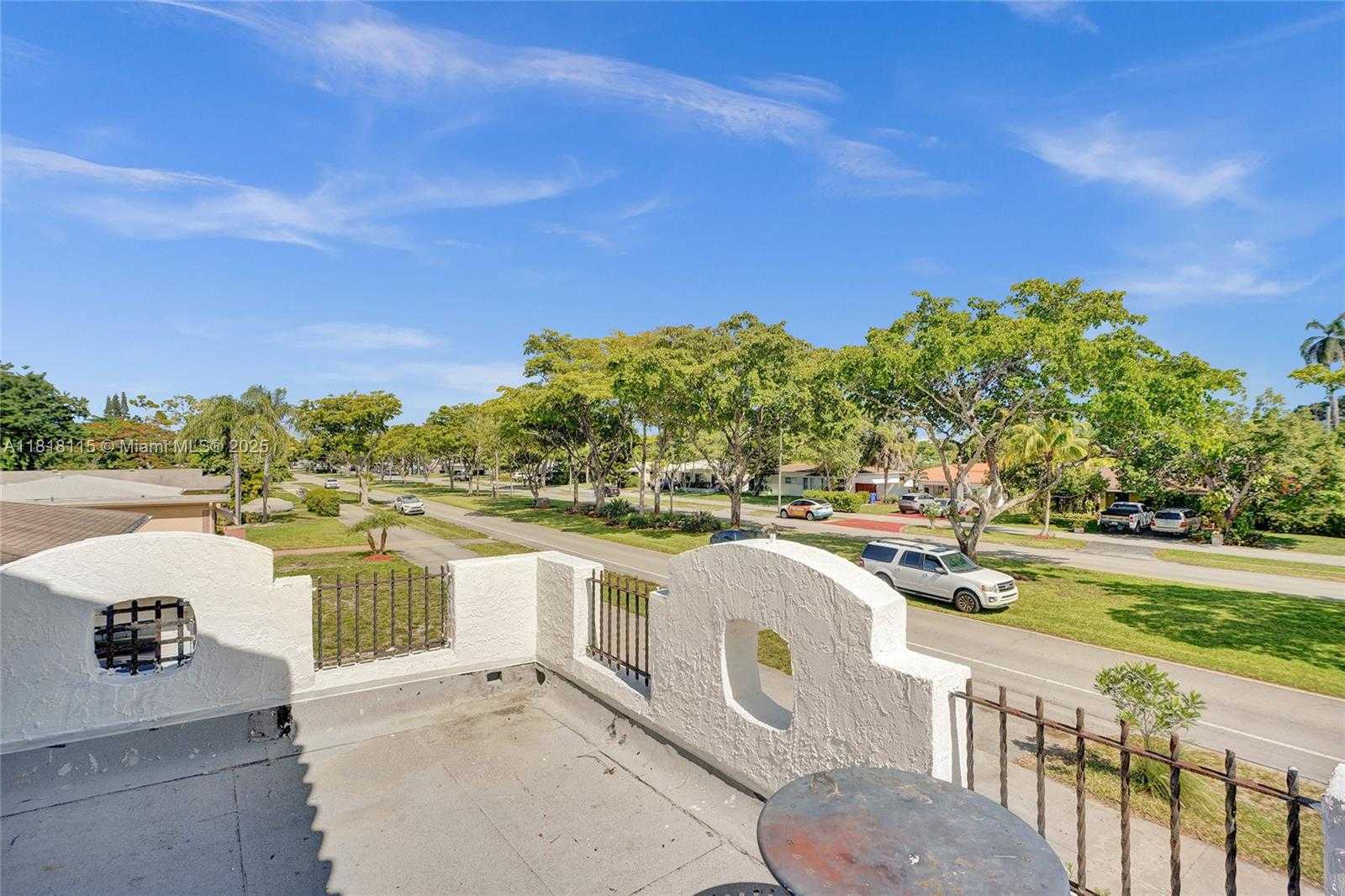 Small Image of 1731 NORTH EAST 171ST ST, North Miami Beach Number 28