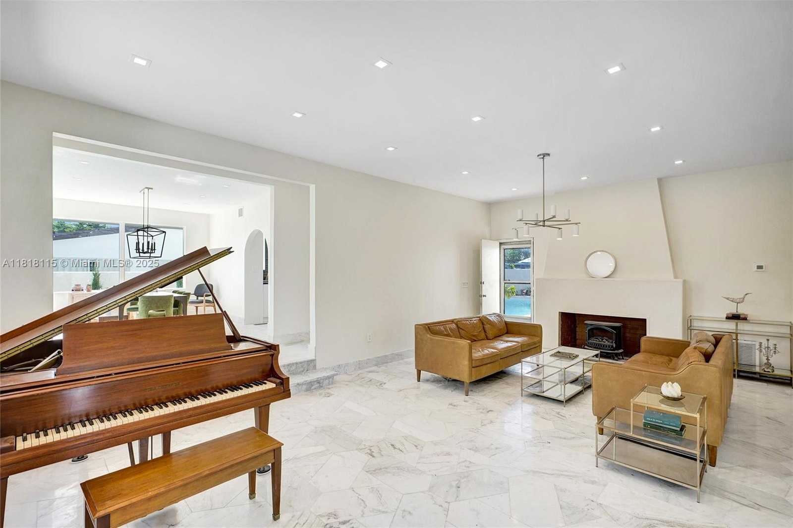 Small Image of 1731 NORTH EAST 171ST ST, North Miami Beach Number 8